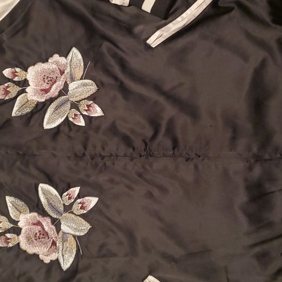 XL Jr Jacket - Picture 3 of 4